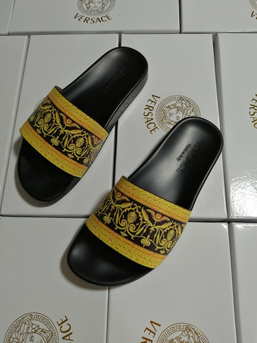 Mixed Brand Slippers Unisex ID:202004a76